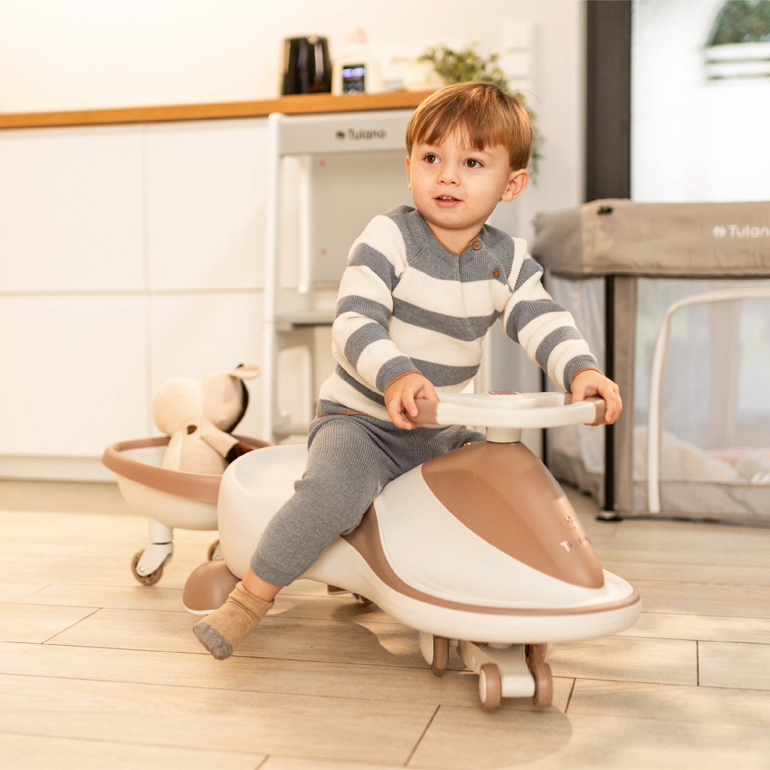 Tulano Focus 55 Grau LED Schwerkraft-Aufsitzauto 