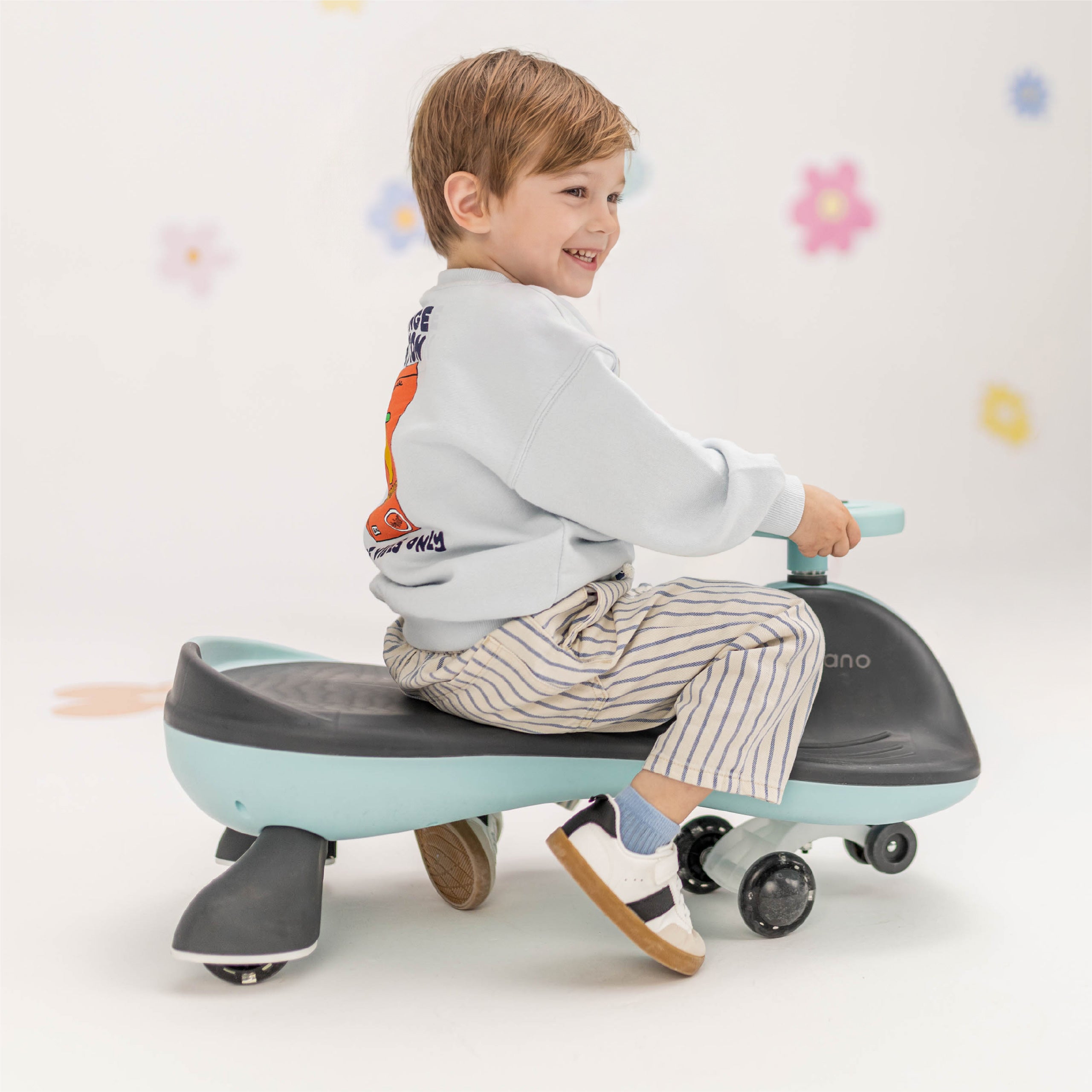 Tulano Focus 35 LED-Schwerkraft-Elektroauto für Kinder 