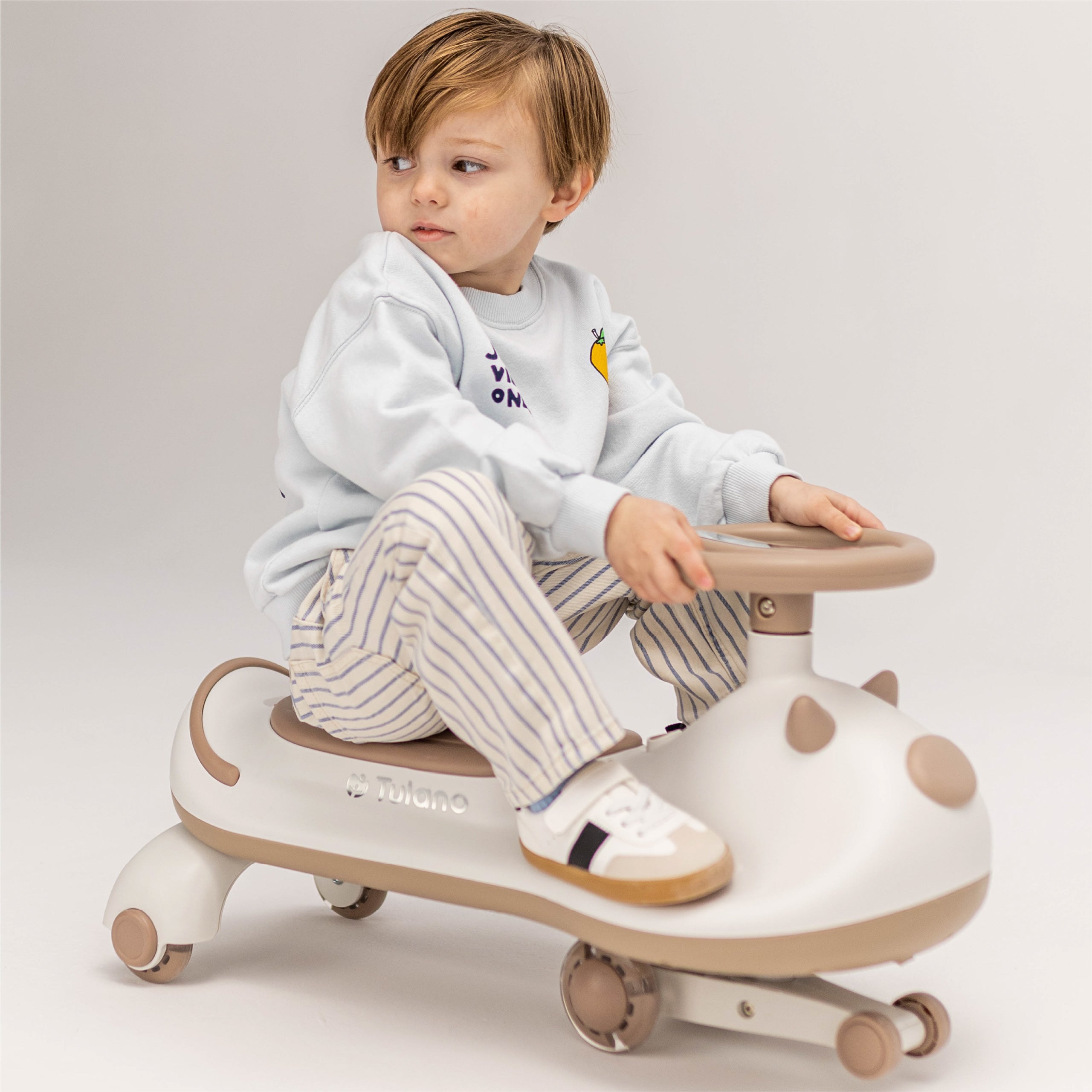 Tulano Focus 45 Graues LED-Schwerkraft-Fahrzeug für Kinder 