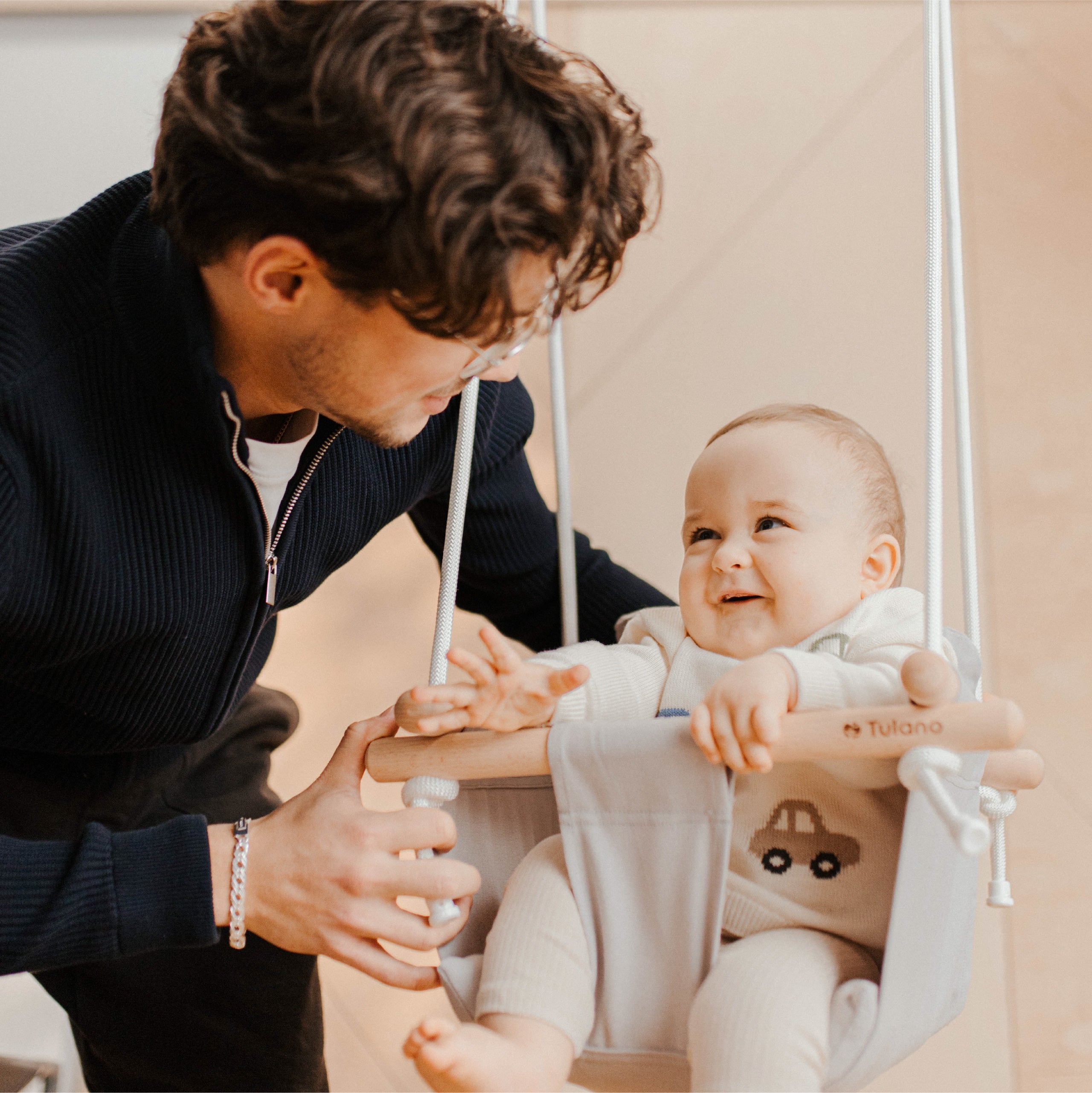 TULANO Hop 30 Graue Kinderschaukel 