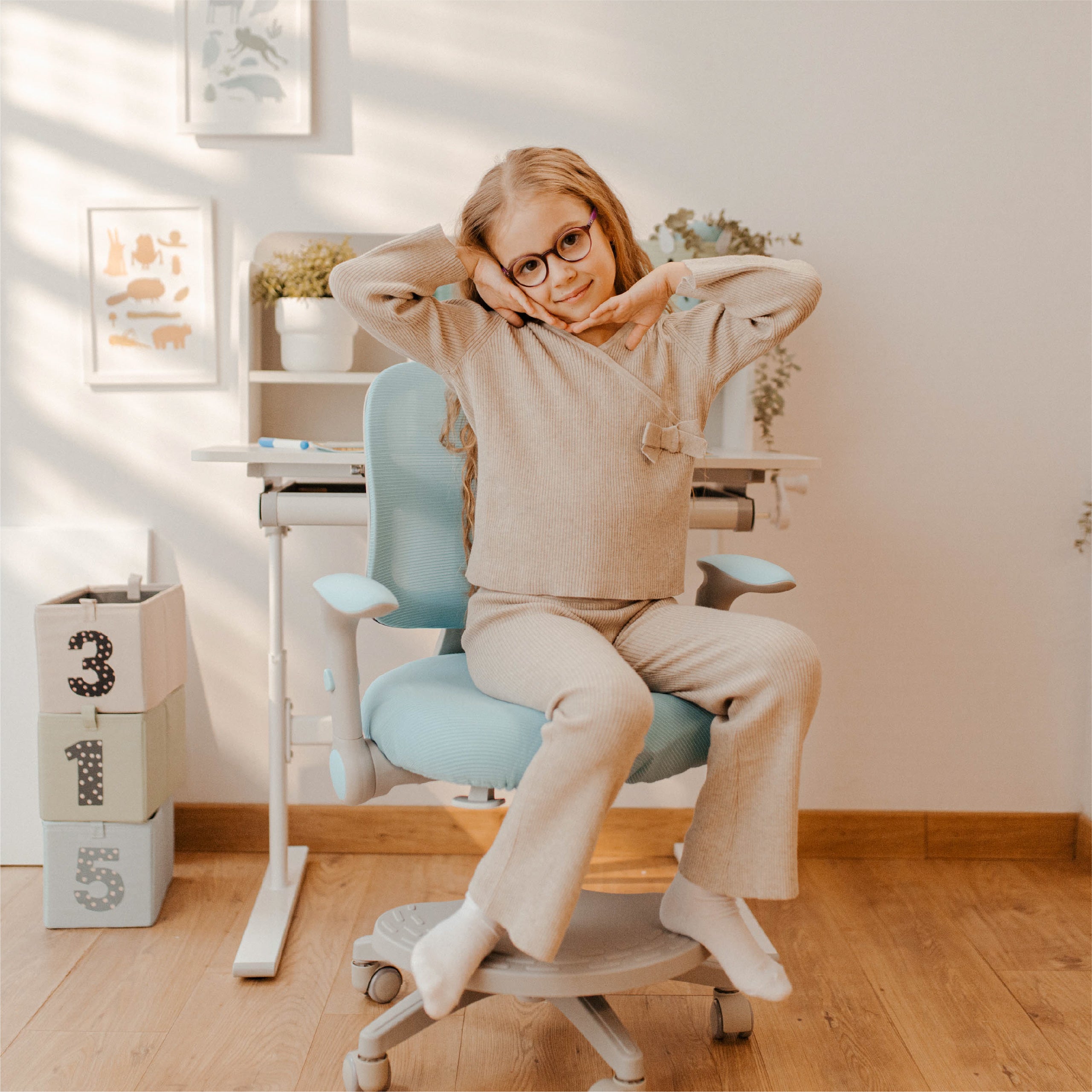 Mark Adler Junior 4.6 Blauer ergonomischer Kinderstuhl