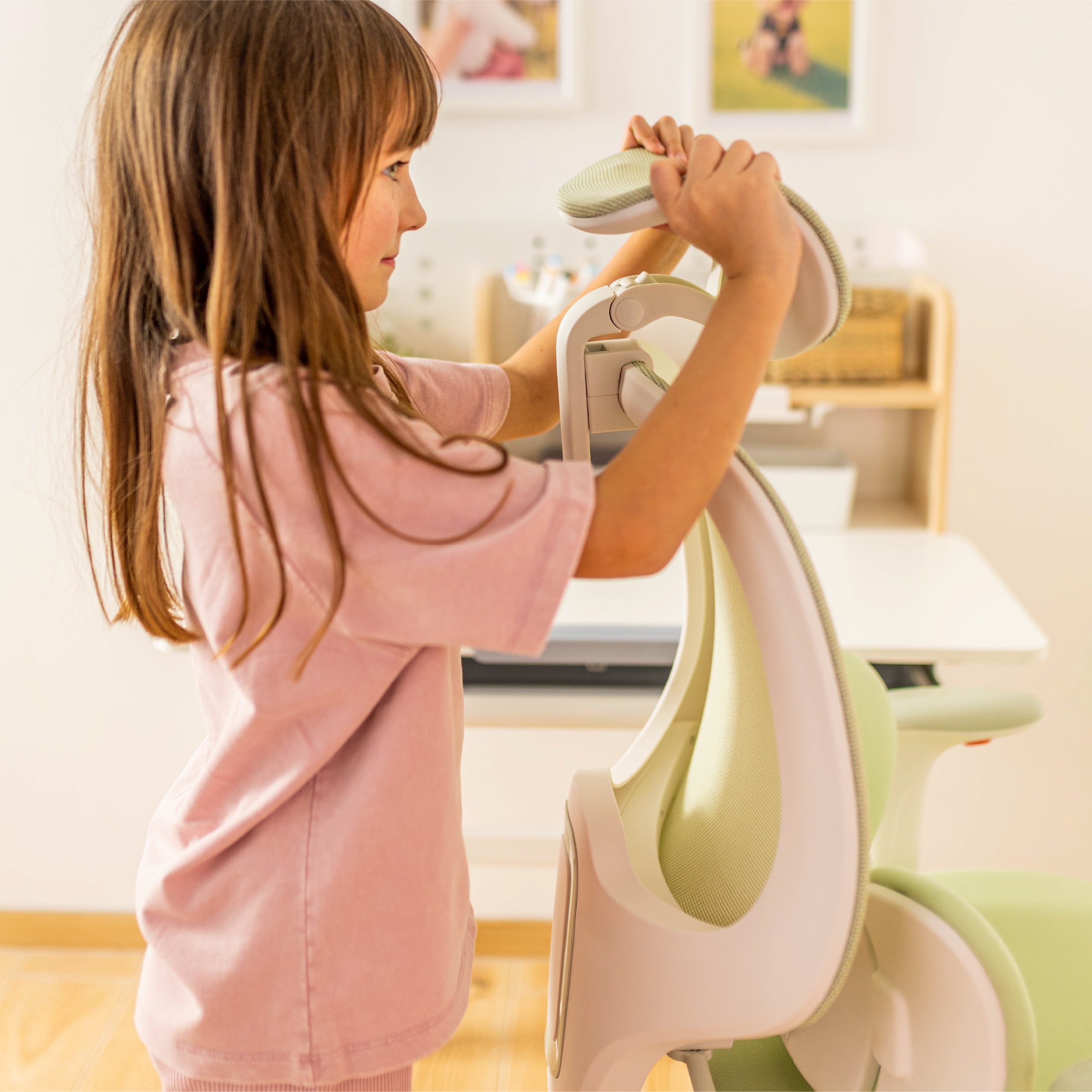 Mark Adler Junior 6.3 Grüner ergonomischer Kinderstuhl 