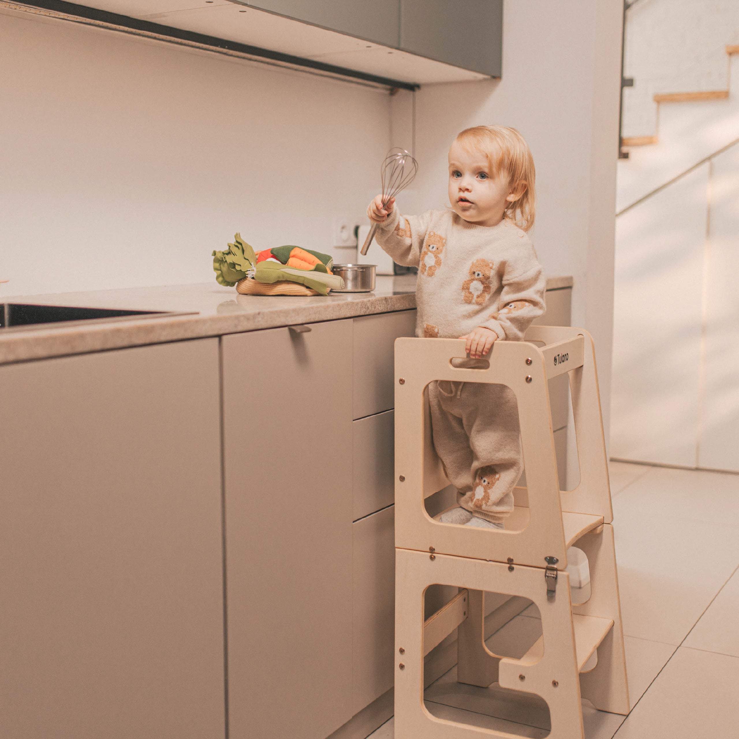 Tulano Mooby 35 Küchen-Sideboard aus Naturholz mit Tischfunktion 