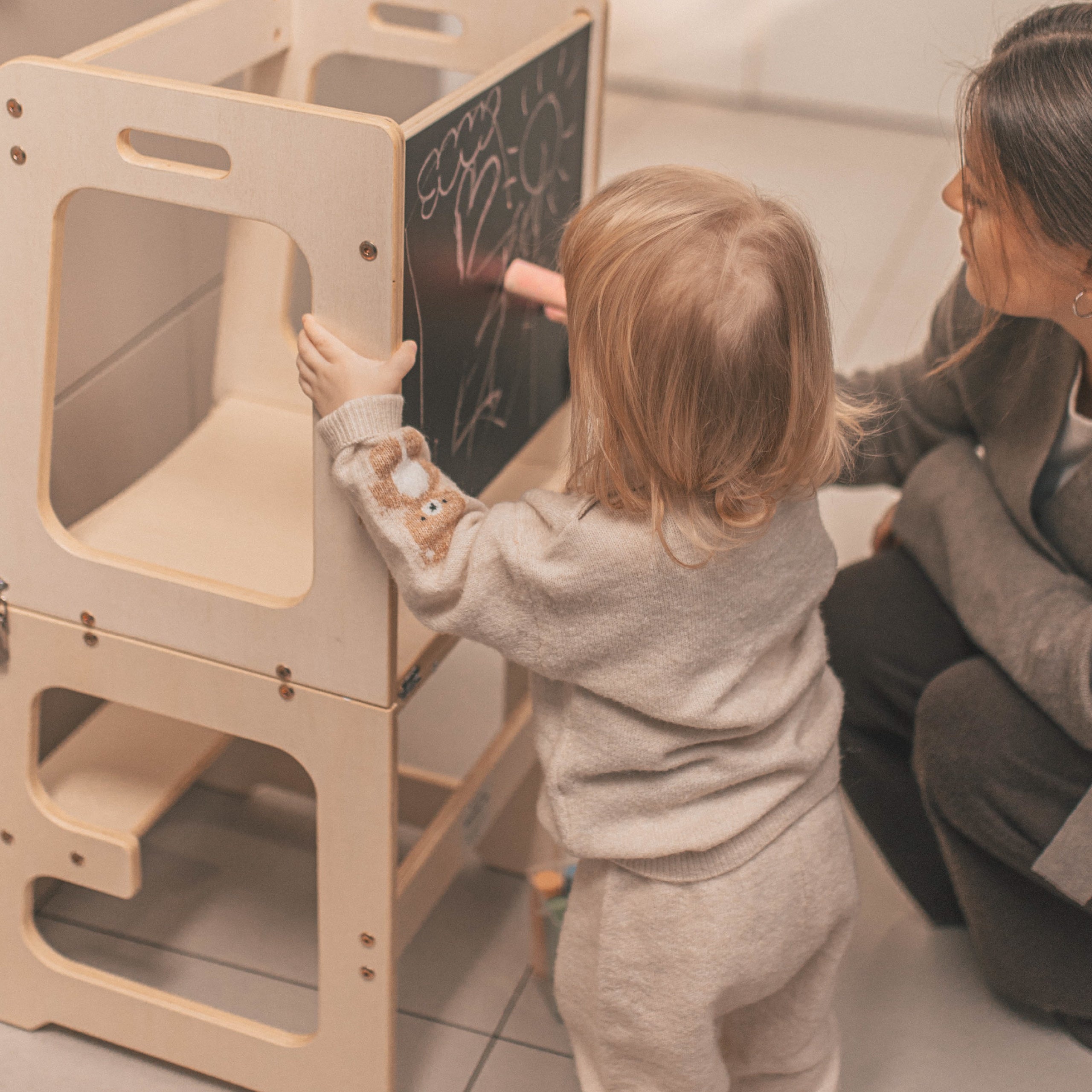 Tulano Mooby 35 Küchen-Sideboard aus Naturholz mit Tischfunktion 