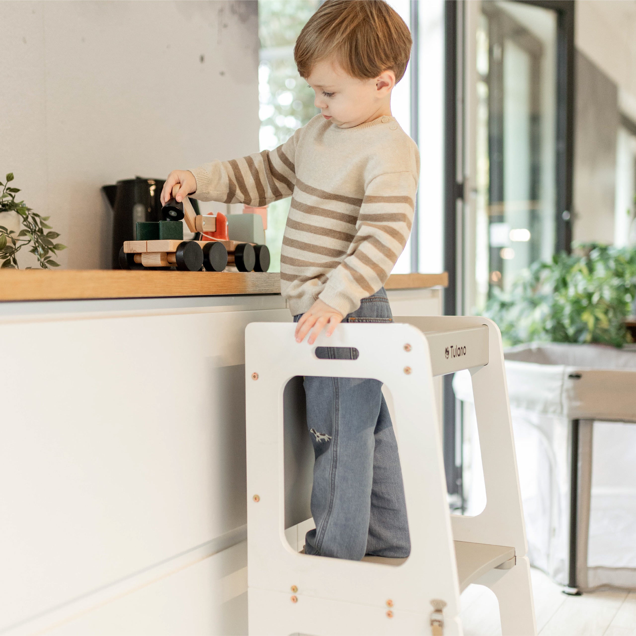 Tulano Mooby 35 Weiß-Natur 3-in-1 Küchenhelfer für Kinder