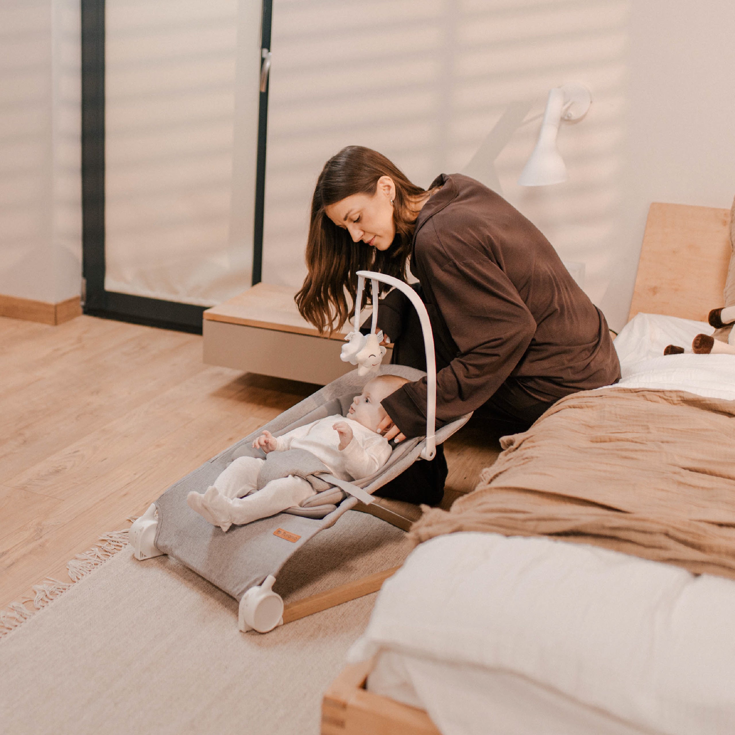 Tulano Moon 50 Grauer Schaukelstuhl