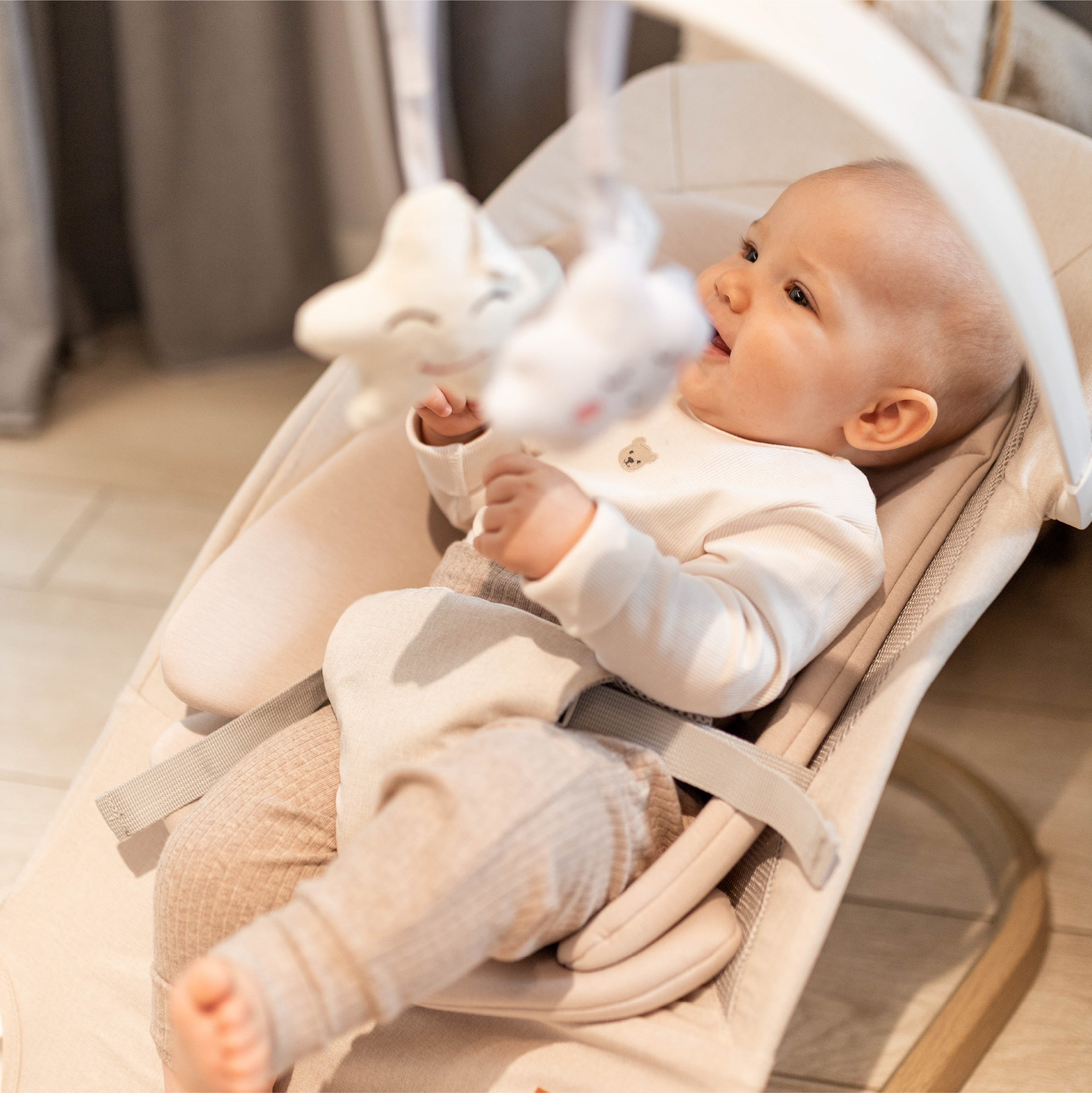 Tulano Moon 50 Beige Schaukelstuhl