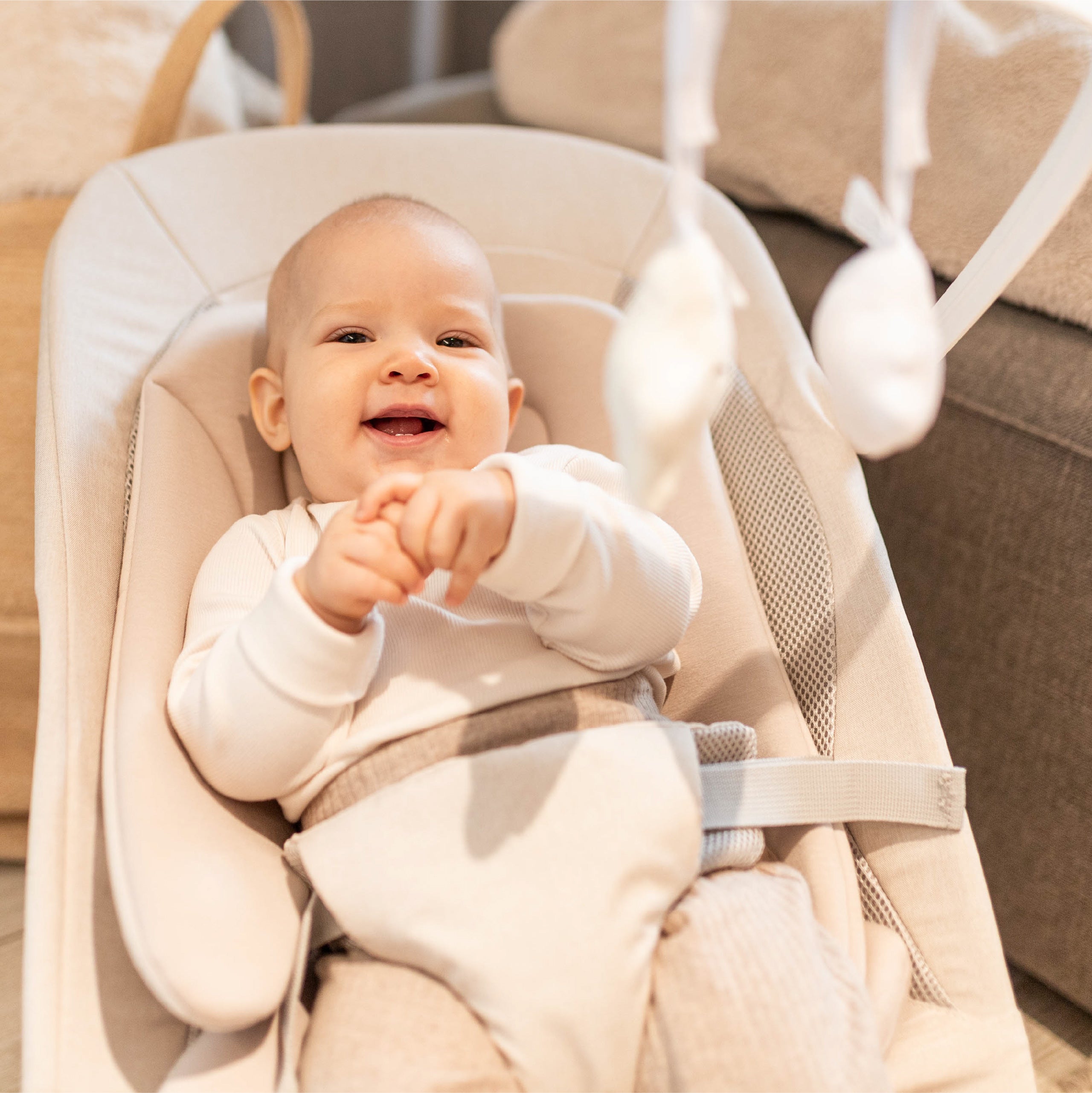 Tulano Moon 50 Beige Schaukelstuhl